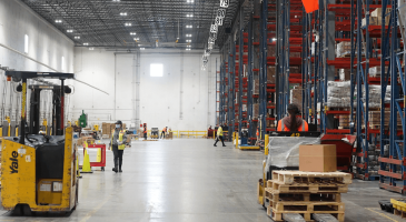 Solve Your Warehouse Worker Shortage with a Labor-Only Strategy