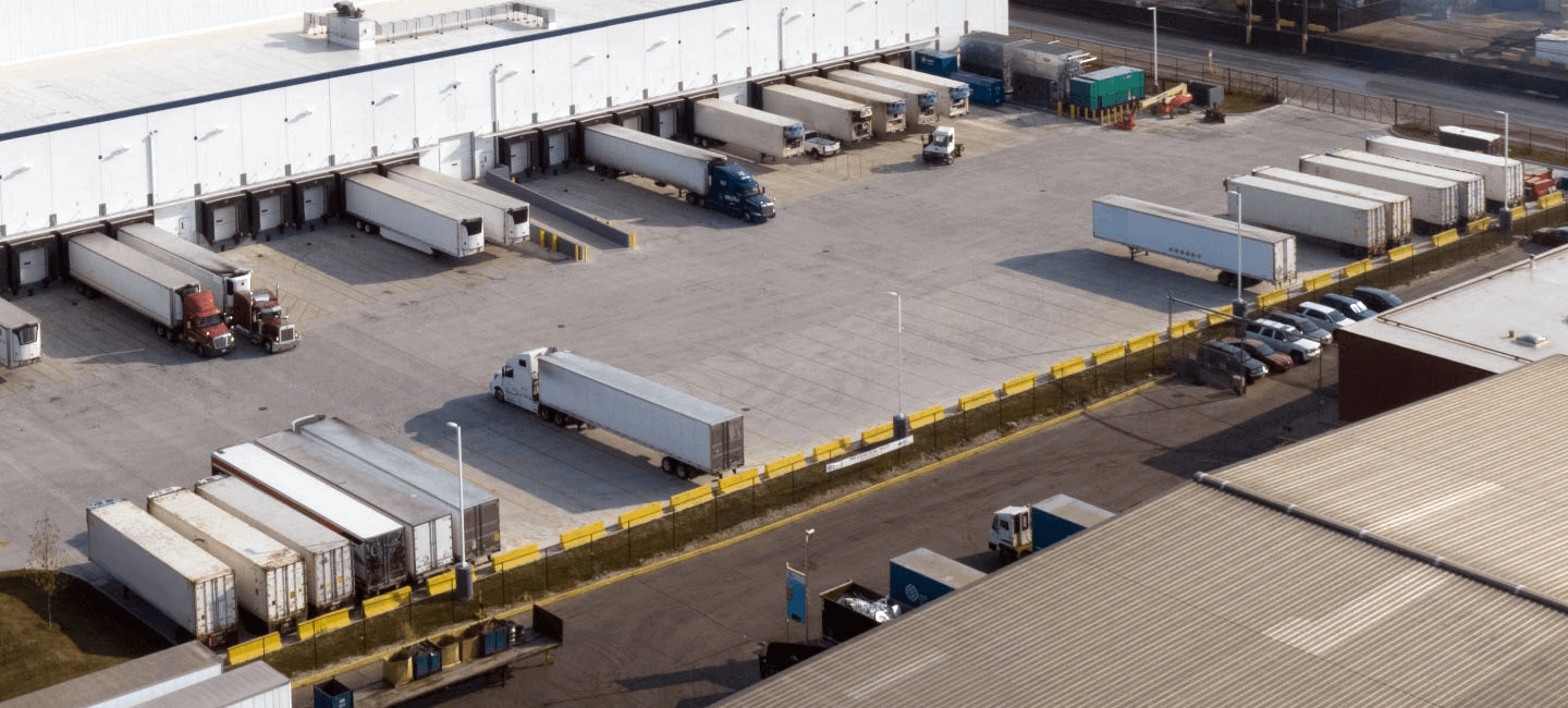 Drop Trailer Shipping Yard