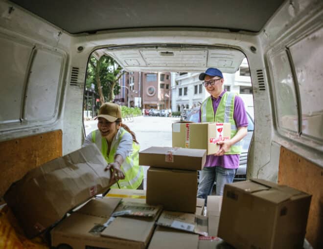 last mile delivery drivers with a cargo van