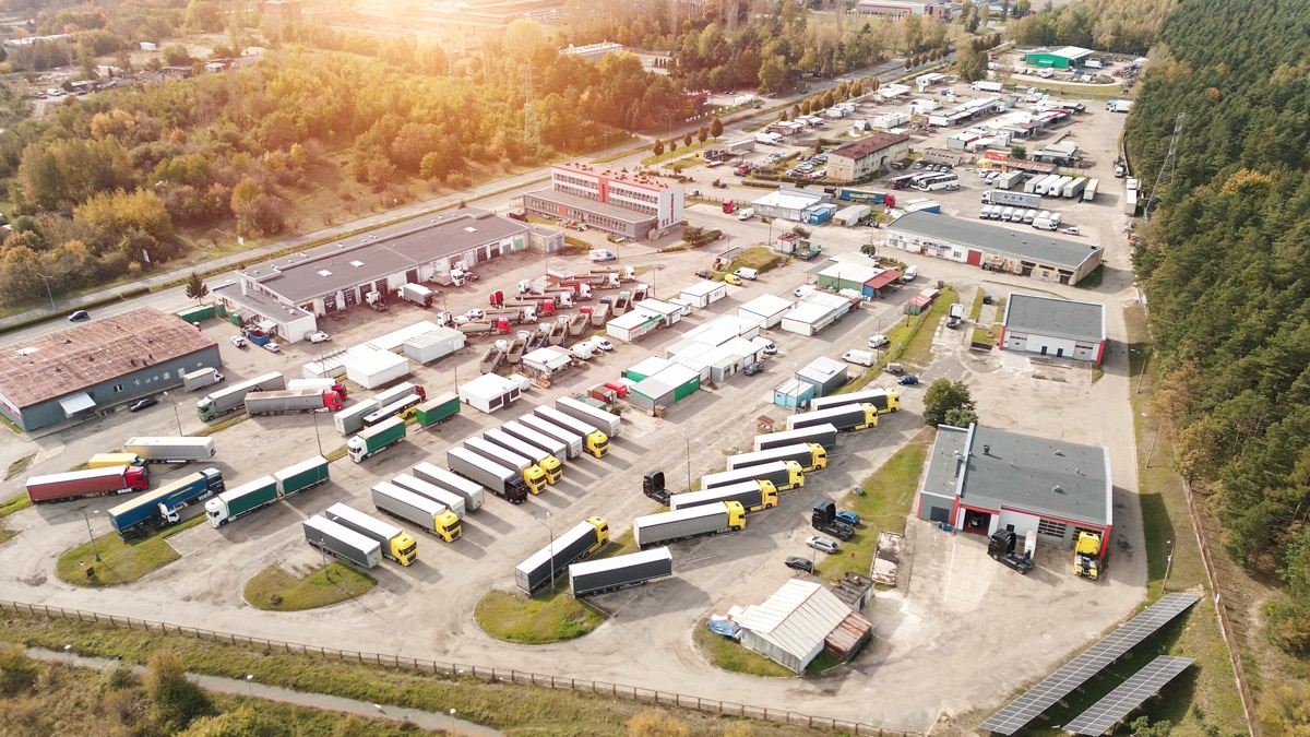 picture of a yard in warehouse facility.